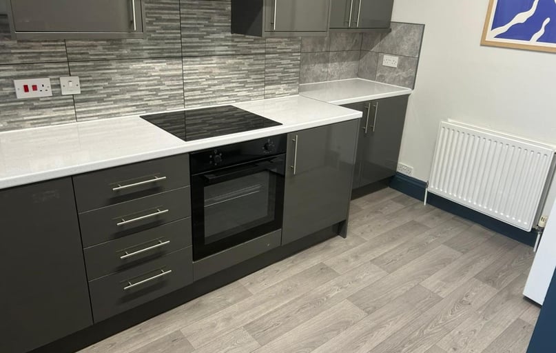 8 Prospect Street, Flat 3, Greenbank, Plymouth - Image 1